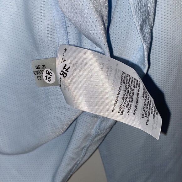 Adidas Women's Light Blue UPF 50 Knit Quarter Zip Golf Top Size Small NWT - Picture 8 of 9